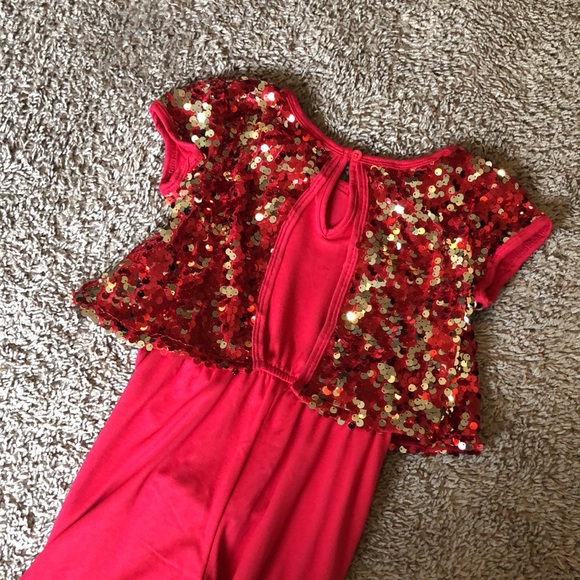 Holiday Outfit - Picture 3 of 3